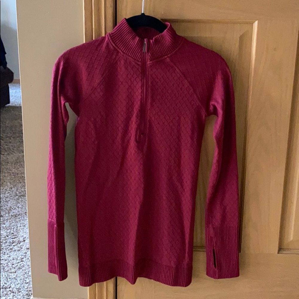 Lululemon Half Zip berry color size 4